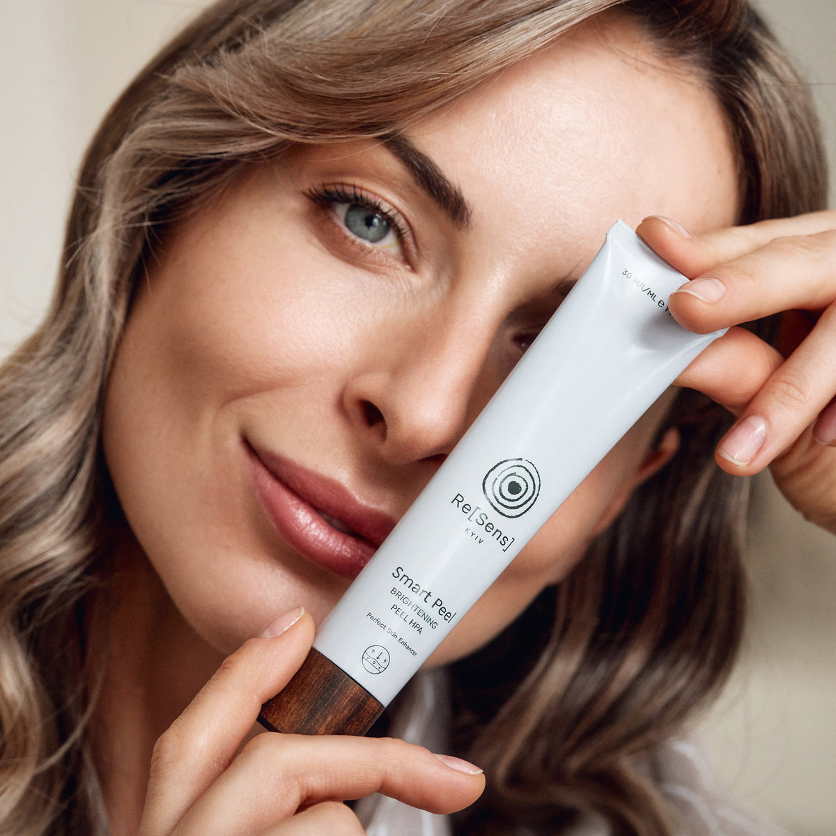 Brightening Peel HPA — peeling pentru luminozitate